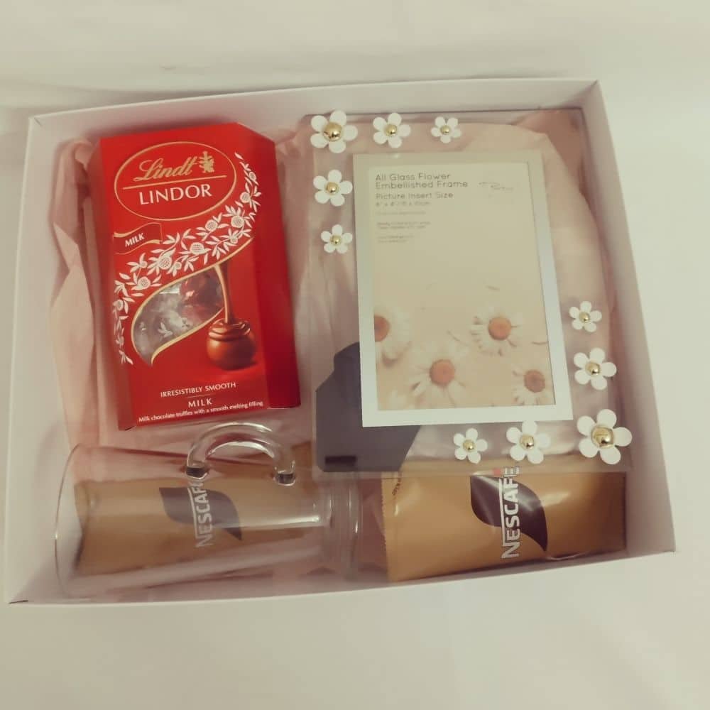 Lindt Lindor, Nescafé & Flower Frame Gift Set